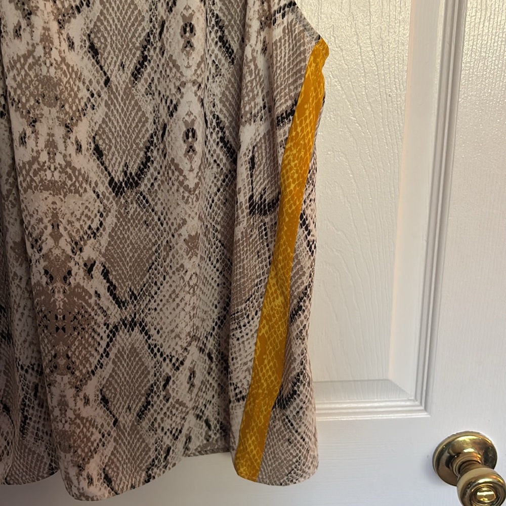 Snake Print Tank Top - Picture 4 of 8